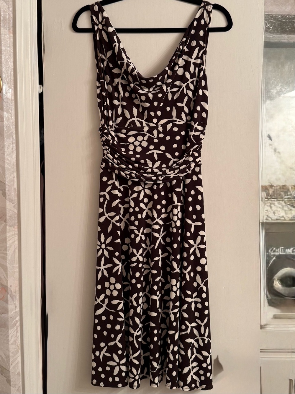 Maggy London Brown and White Floral-Print Sleeveless Midi Dress